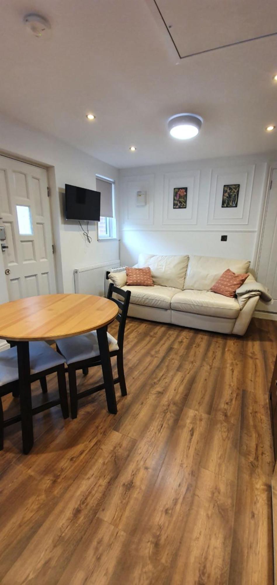 Self-Contained Guest Suite Guildford Bagian luar foto
